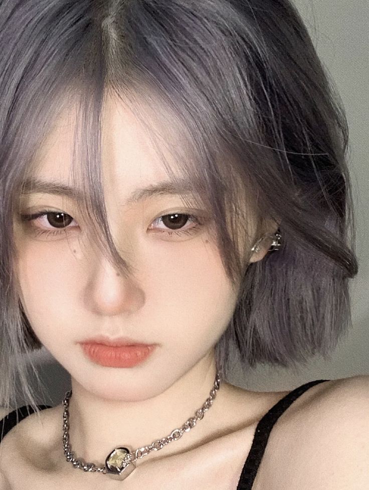 Korean Grey Hair, Grey Hair Aesthetic, Braided Long Hair, Tomboy Long Hair, Grey Hair Colour, Silver Hair Short, Hair Color Grey Silver, Kpop Hair Color, 2023 Photography