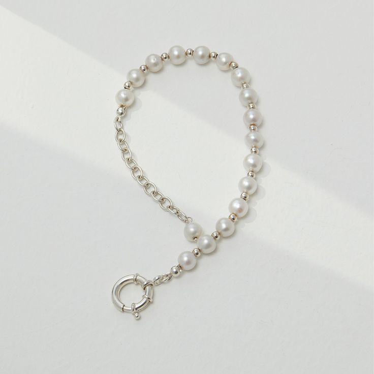 Material: S925 silver/pearl, color: silver, size: chain length about 17cm+5cm extension chain, pearl about 6~7mm Our 925 sterling silver jewelry features unique designs in silver and gold plated looks using natural gemstones like moonstone, drip glaze, opal, peridot, topaz and pearls. Our products include sterling silver, silver chain, silver rings, silver necklace, sterling silver rings, 925 Sterling, silver jewelry, sterling silver earrings, silver earrings, silver bracelet, sterling silver ne Girls Bracelet, Bracelet For Girls, Infinite Love, Silver Bracelets For Women, Silver Bead Bracelet, Freshwater Pearl Bracelet, Formal Dinner, Silver Heart Necklace, Turquoise Rings