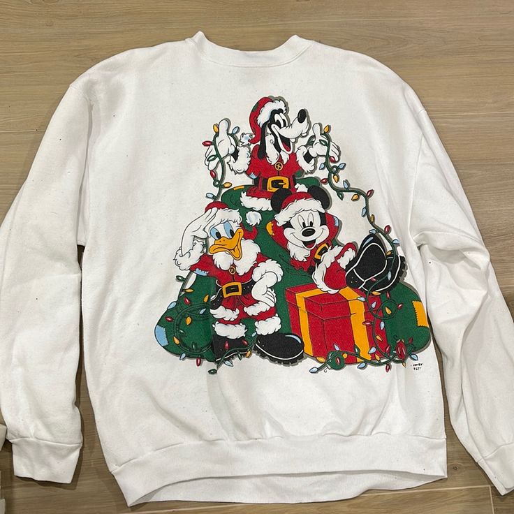 Used Rare Vintage Christmas, Disney, Crewneck With Mickey Mouse, Donald Duck, And Goofy. On A Mickey Unlimited Early 90s Tag. No Holes Or Stains And No Major Flaws For A 90s Piece. B8 Vintage Disney Christmas, Crewneck Men, Disney Crewneck, Mickey Mouse Donald Duck, Christmas Disney, Crewneck Vintage, Christmas Crewneck, Early 90s, Disney Christmas