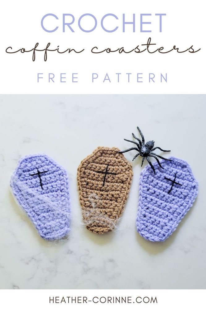 three crocheted bags with the words free pattern on them and two spider webs