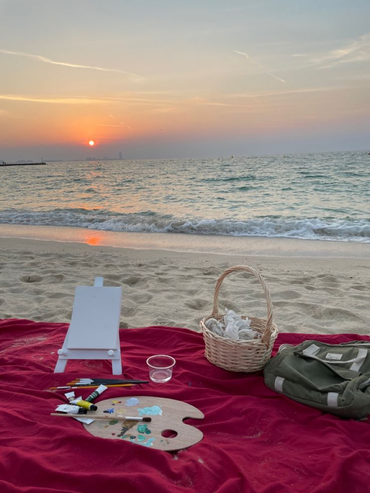 #beach 
#picnic
#date ideas Painting Picnic, Art Picnic, Beach Picnic Party, Pallet Kids, Beach Sunset Painting, Picnic Inspiration, Picnic Birthday, Beach Date, Beach Friends