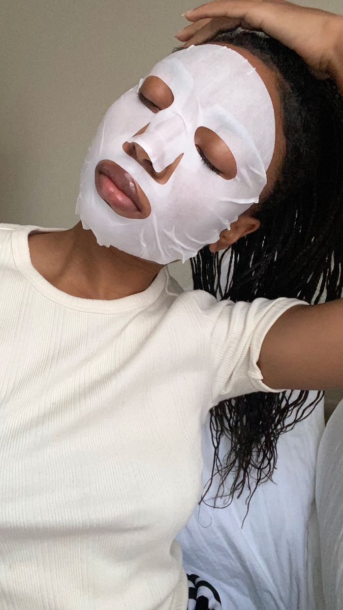 Pidgin English, Korean Glass Skin, Face Mask Aesthetic, Korean Beauty Secrets, Mask Aesthetic, Skincare Secrets, Tips Skincare, Conscious Living, Vogue Beauty