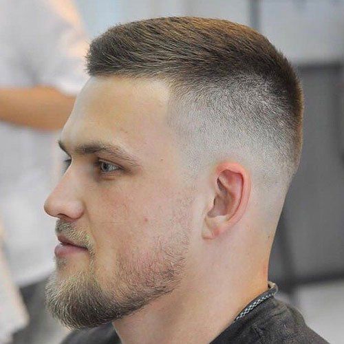 35 Best Crew Cut Hairstyles For Men (2021 Haircut Styles) Crew Cut Hair, Crew Cut Haircut, French Crop, Short Hair With Beard, Beard Haircut, Gents Hair Style, Textured Haircut, Outfit 2020, Men's Short Hair