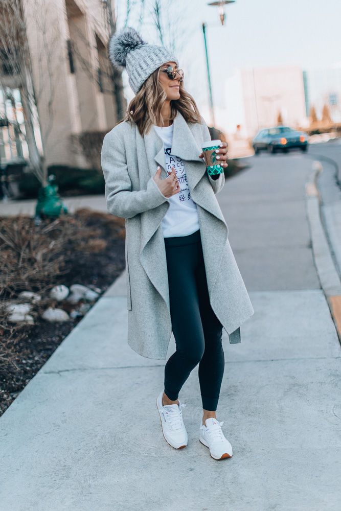 5 Things To Do Every Morning To Be Less Stressed | Cella Jane Active Wear Outfits Winter, Stylish Mom Outfits, Workout Outfits For Women, Becky Hillyard, Coat Outfit Casual, Cella Jane, Everyday Casual Outfits, Cute Workout Outfits, Mum Fashion