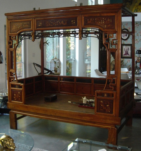 Chinese Vanity, Chinese Furniture, City Living, Dream Decor, Chinese Antiques, Windows And Doors, Vanity Mirror, Bedroom Design, Building A House