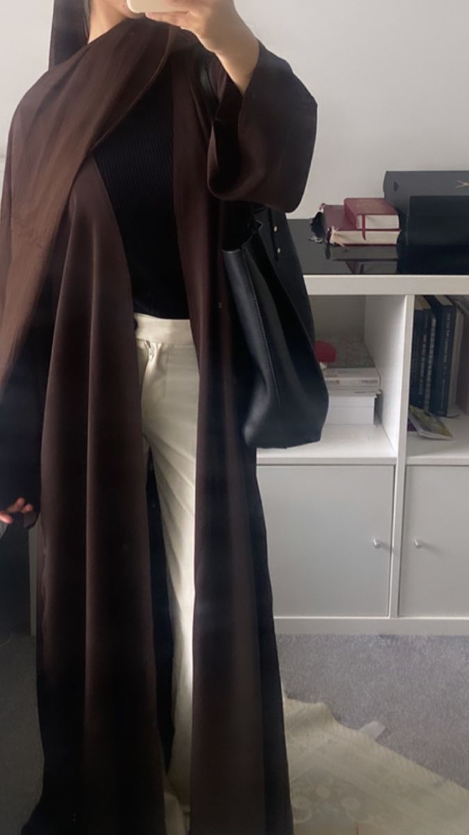 Open Abaya Outfit Casual, Summer Abaya Outfits, Abaya Fits, Eid Outfit Ideas, Abaya Outfit, Open Abaya, Hijab Trends, Modest Fashion Hijab, Muslim Fashion Hijab Outfits