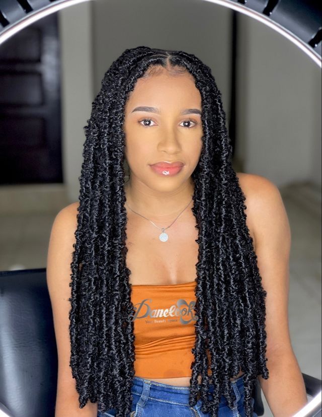 Long Butterfly Locs With Curls, Bitterly Locs, Butterfly Locks Short, Butterfly Locks Long, Butterfly Locks Hairstyle, Butterflies Locs, Butterfly Locs Medium Length, Passion Twists Long, Crochet Faux Locs Hairstyles