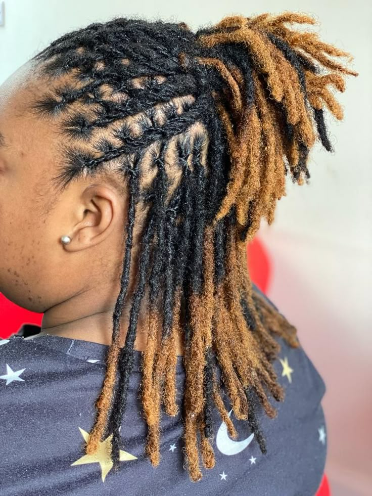 Dreadlocks For Women Black, Sisterlocks Ponytail Styles, Temporary Locks Hairstyles, Style Dreadlocks For Women Black, Natural Dreadlocks Black Women, Locs With Knots, Artificial Locks Hairstyles, Dread Locks Hairstyles For Women, Artificial Dreads Styles