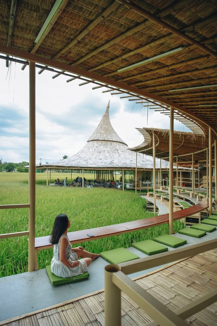 Rooftop Restaurant Design, Bali Architecture, Forest Resort, Resort Plan, Outdoor Restaurant Design, Bamboo House Design, Small Cafe Design, Thai House, Resort Architecture