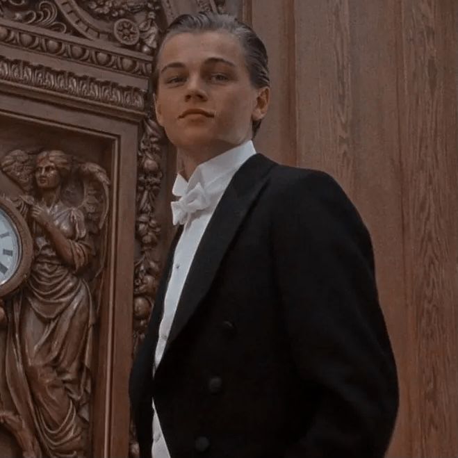 Photo of Jack from titanic. Jack Dawson Pictures, Jack Dawson Aesthetic Icon, Leonardo Dicaprio Titanic Jack Dawson, Jack Dawson Wallpaper, Jack Titanic Aesthetic, Jack Dawson Aesthetic, Leonardo Dicaprio Great Gatsby, Jack From Titanic, Titanic Jack Dawson