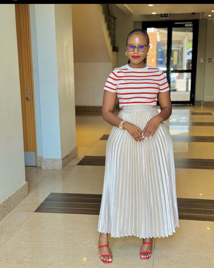 Black Woman Church Outfit Ideas, Summer Work Outfits Women Office, Teacher Outfits Skirts And Dresses, Sunday Church Outfit Summer Classy, Pleated Skirt Office Outfit, Styling A Pleated Skirt, Spring Church Outfits Black Women, Ankle Boots And Skirt Outfit, White Dress Styles For Church