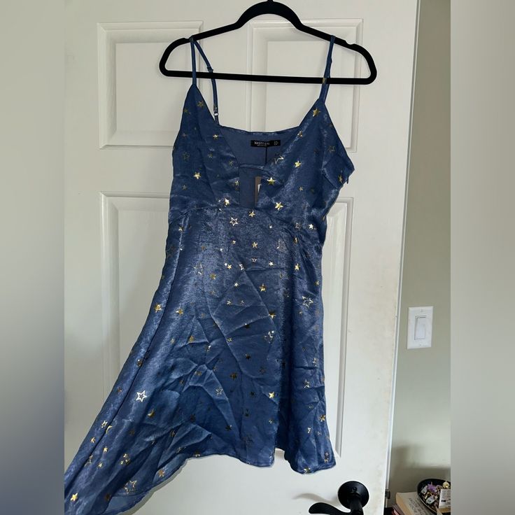 Super Cute Dress From Nastygal Sold Out Online Nwt Size Us 10 Galaxy Dress, Y2k Dresses, Star Crossed Lovers, Star Crossed, Super Cute Dresses, Satin Mini Dress, Cute Dress, Cute Dresses, Cool Outfits