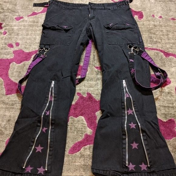 Alt Pants, Pants Diy, Tripp Nyc Pants, Tripp Pants, Grunge Jeans, College Fits, People Clothes, Suspender Pants, Kawaii Fashion Outfits