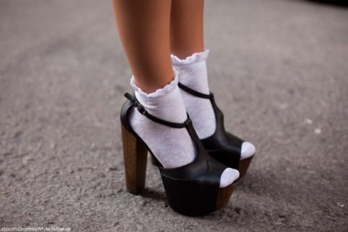 Feed your soul with love Heels And Socks, Socks Aesthetic, Frilly Socks, Sock Outfits, Trending Sandals, Socks And Heels, White Socks, Cute Socks, Socks And Sandals