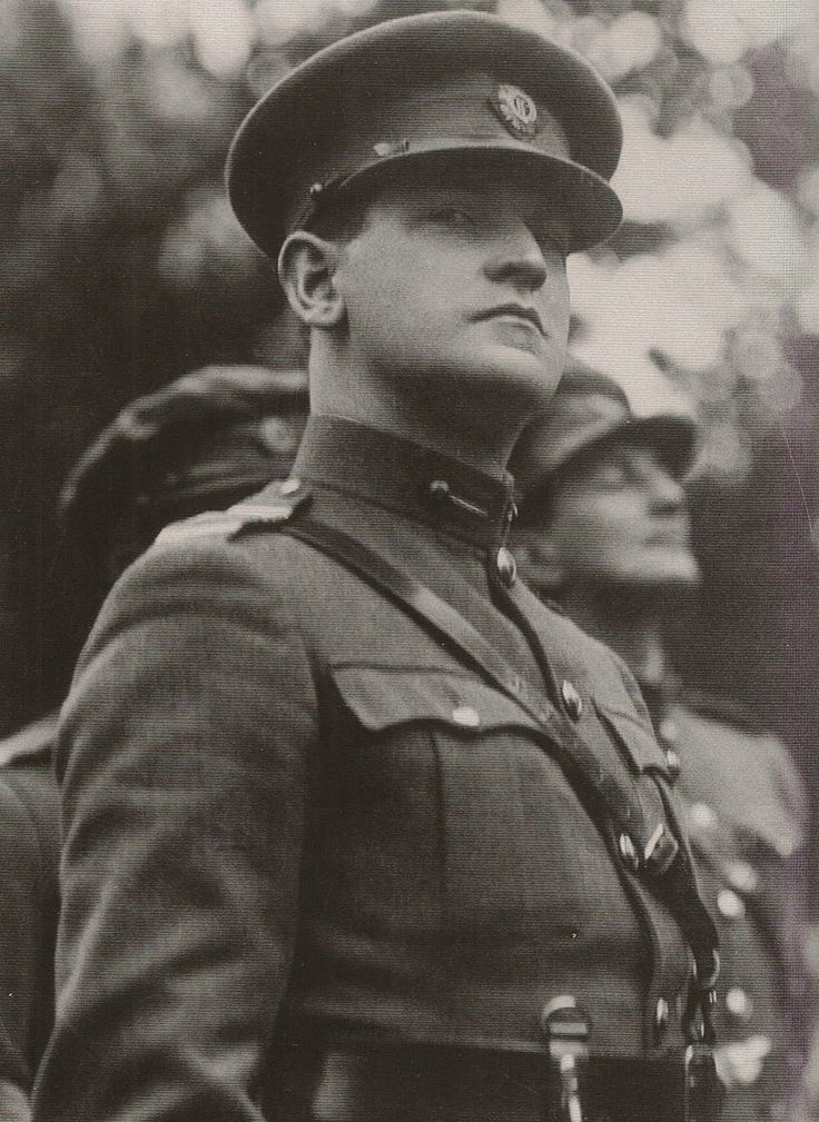 General Michael Collins. If he had lived I think he might have changed Irish history. Ireland 1916, Welsh History, Irish Independence, Easter Rising, Ireland History, Burning Wood, Erin Go Bragh, Irish Language, Michael Collins