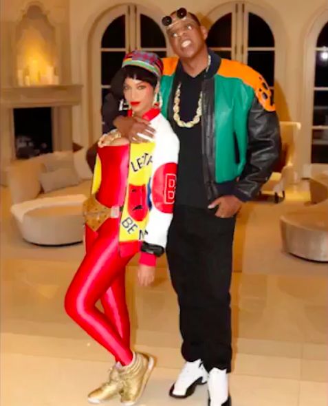 Beyoncé, Blue Ivy, and Tina Knowles Win Halloween With Salt-N-Pepa Costumes Beyonce Halloween Costume, 80s Themed Outfits, 80s Party Costumes, 90s Theme Party Outfit, 90s Party Outfit, Desserts Drinks, Playlist Songs, Halloween Playlist, 80s Party Outfits