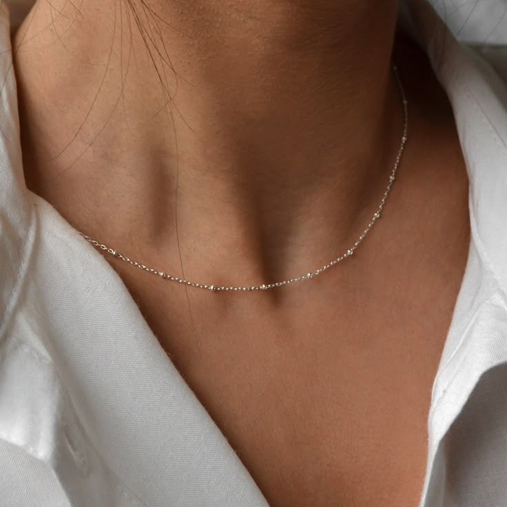 Simple Silver Necklace, Rose Gold Choker Necklace, Minimalist Necklace Silver, Pretty Jewelry Necklaces, Silver Choker Necklace, Minimal Necklace, Classy Jewelry, Minimal Jewelry, Girly Jewelry