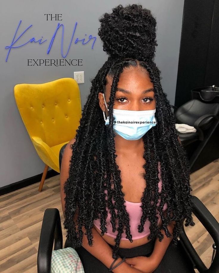 Butterfly Locs, Faux Locs Hairstyles, African Hair Braiding Styles, Box Braids Hairstyles For Black Women, Afrikaanse Mode, Braids Hairstyles Pictures, Pelo Afro, Twist Braid Hairstyles, Girls Hairstyles Braids