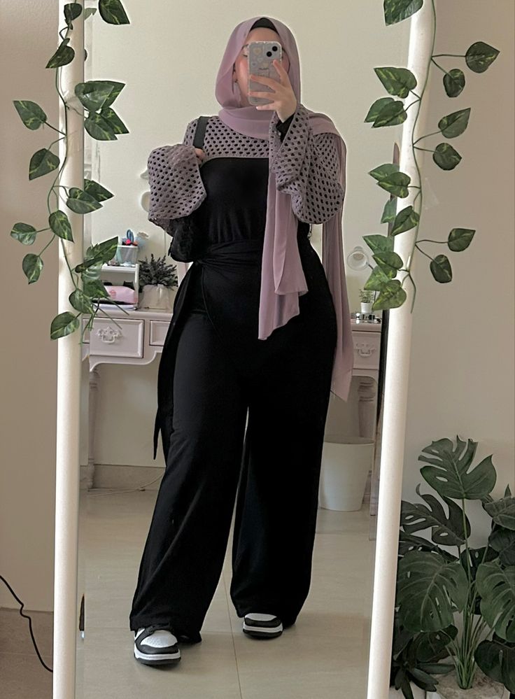 Hijabi Plus Size Fashion, Mid Size Hijabi Outfits, Hijabi Crochet, Black Modest Outfits, Modest Plus Size Outfits, Plus Size Muslim Fashion, Plus Size Hijabi Outfits, Plus Size Modest Outfits, Plus Size Hijab Fashion