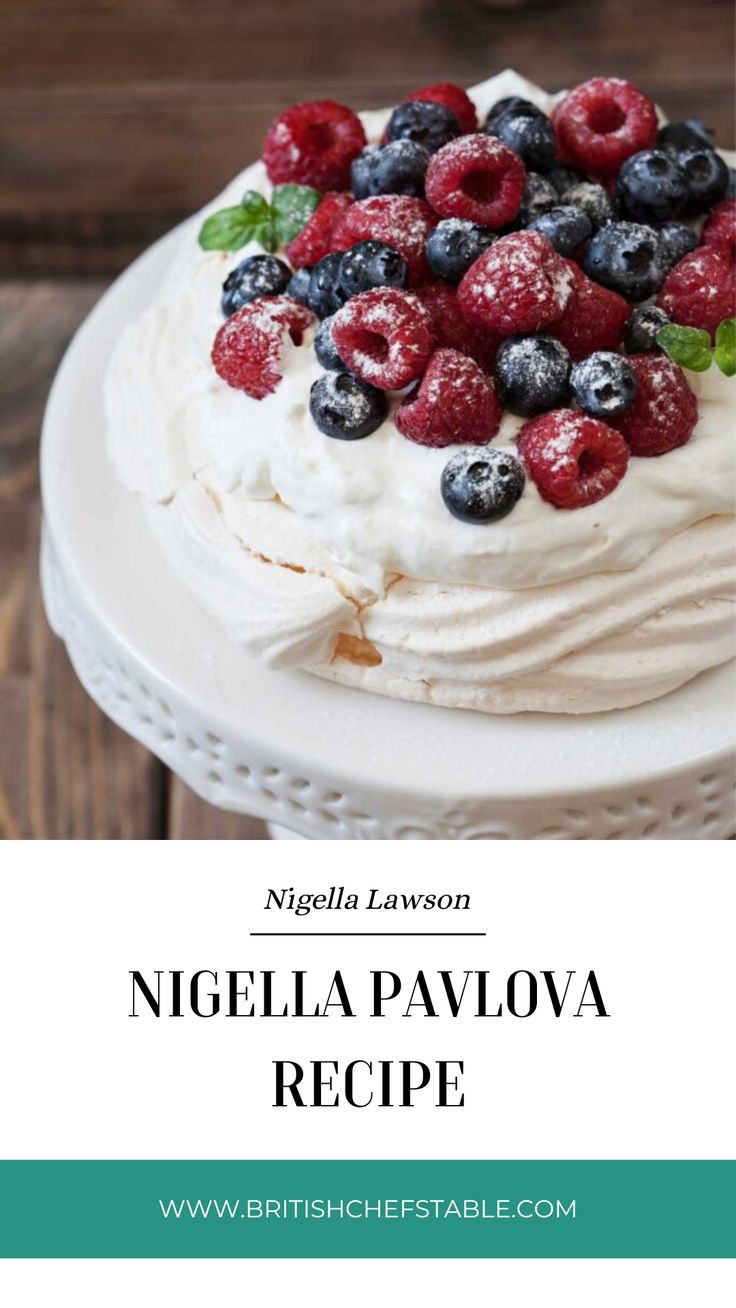 Nigella Pavlova Recipe Nigella Pavlova Recipe, Pavlova Nigella Lawson, Best Pavlova Recipe, Lemon Pavlova Recipe, Pavlova Ideas, Pavlova Recipe Easy, Australian Pavlova Recipe, Easy Pavlova, Christmas Pavlova