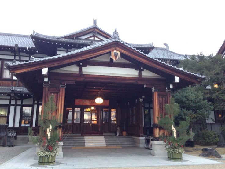 Nara Hotel Japanese Hotel Exterior, Traditional Japanese Hotel, Animated House, Japanese Hotel, Japanese Home Design, Traditional Japanese Architecture, Classic Hotel, Japanese Style House, Traditional Japanese House