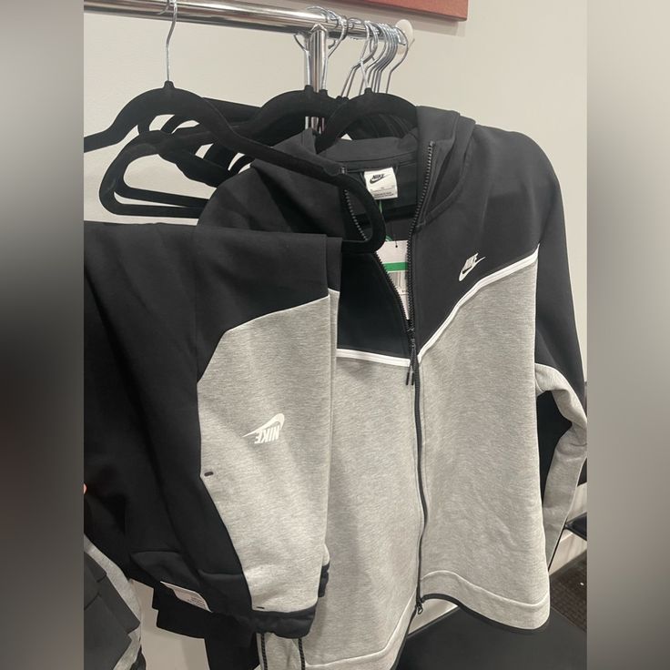 Brand New Black/Grey Suit With Tags ! Nike Tech Fleece Grey, Black And Grey Suit, Nike Tech Fleece Tracksuit, Grey Suit, Nike Tech Fleece, Nike Tech, Gray Suit, Tech Fleece, Christmas List