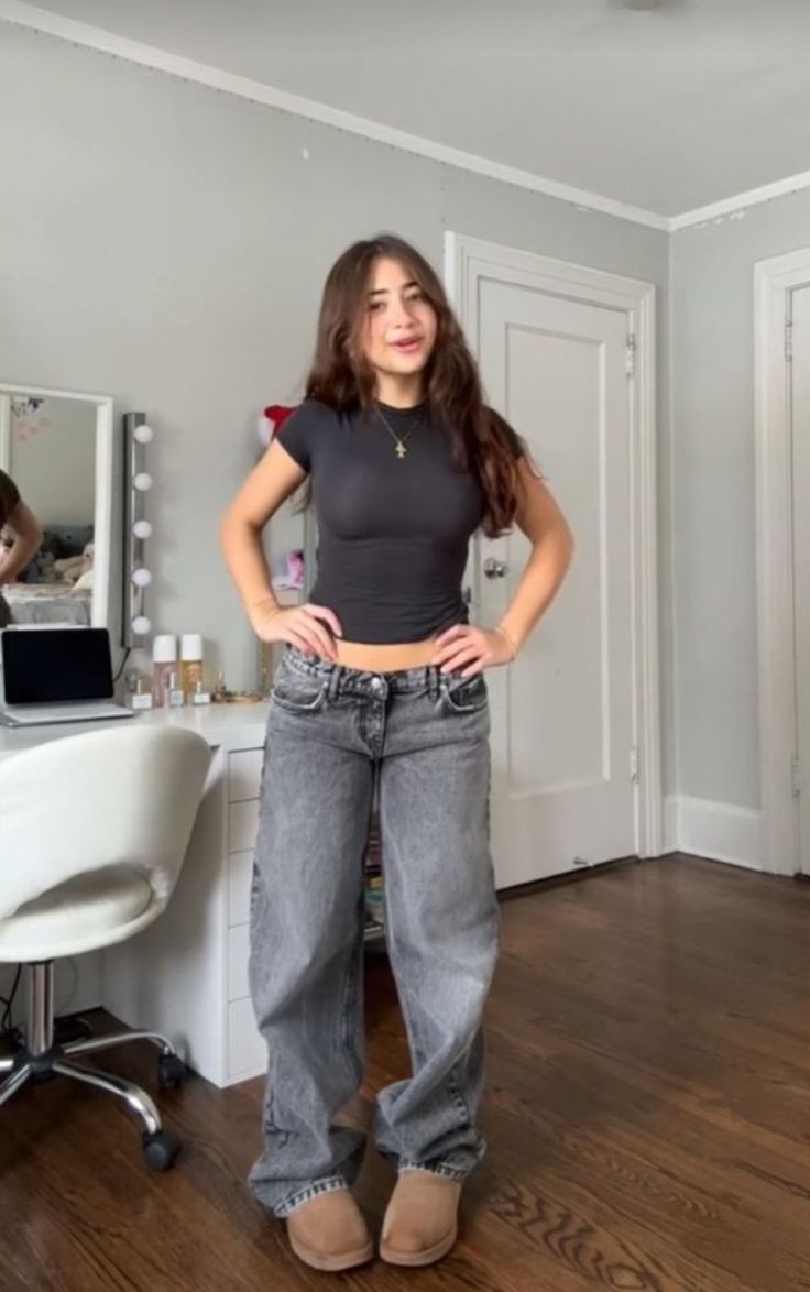 Demetra Dias tiktok ❤️ Dementra Style, Summer Outfits Demetra, Demetra Outfit Ideas, Winter Outfits Demetra, Demetra Dias Aesthetic, Demetra Winter Outfits, Demetra Dias Outfits School, Outfit Inspo Demetra, Outfit Ideas Demetra