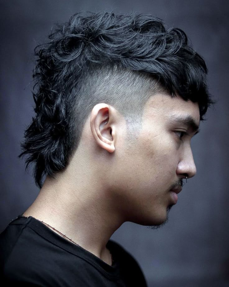 Male Faux Hawk, Curly Fohawk Haircut Men, Faux Hawk With Bangs, Fohawk Haircut Fade Men, Faux Hawk Mullet Men, Mohawk Men’s Cut, Modern Mohawk Mullet, Faux Hawk Mullet Boys, Short Fohawk Haircut Fade