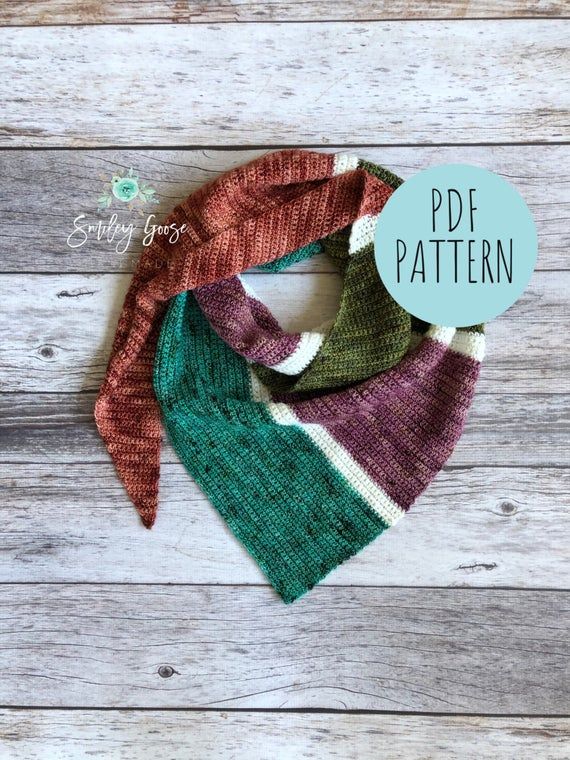 a multicolored scarf with the words, easy crochet pattern on it