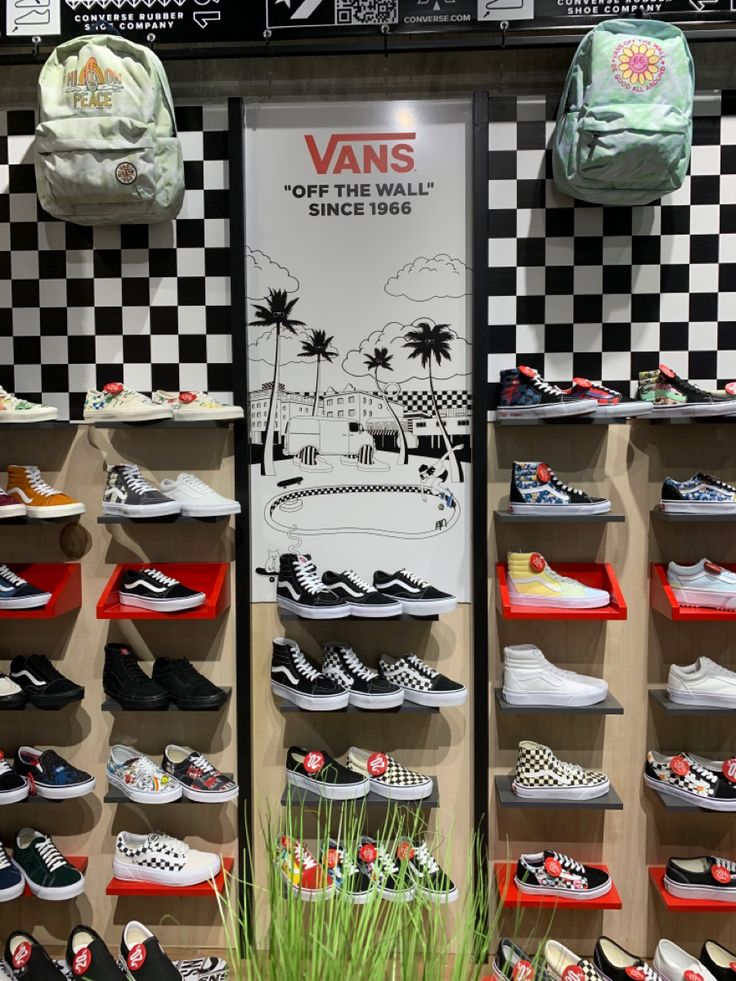 Vans Store, Shoes Store, Shoe Company, Vans Off The Wall, Game Ui, Shoe Store, Off The Wall, Vans Shoes, Converse