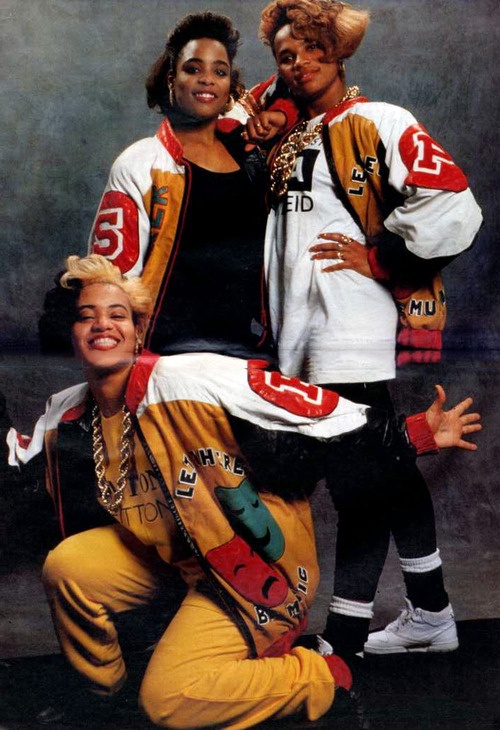 #throwback #90s #saltandpepa 80s Hip Hop Fashion, Cultura Hip Hop, Salt N Pepa, Mode Hip Hop, 80s Hip Hop, Hip Hop Party, 90s Hip Hop Fashion, Old School Music, Real Hip Hop