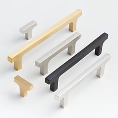 four different types of wooden handles on white and black ones, one for each handle