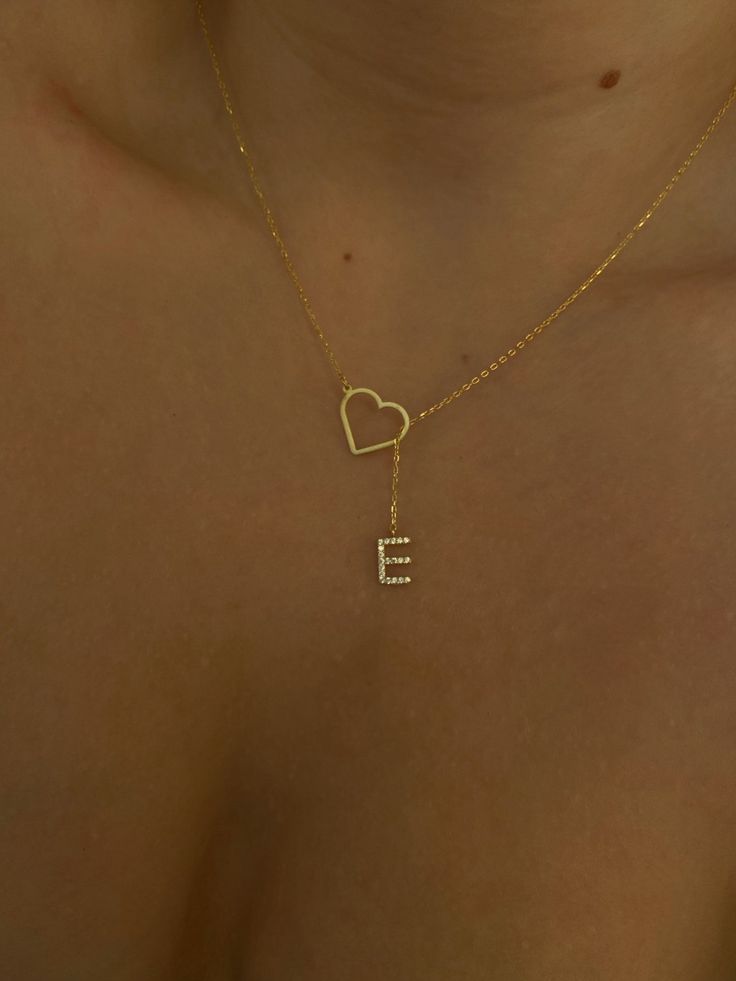 Heart Necklace With Custom Initial 925 Sterling Silver - Etsy Luxury Minimalist Heart Necklace For Anniversary, Sterling Silver Heart Necklace With Initials, Bola Basket, Inexpensive Jewelry, Pretty Jewelry Necklaces, River Edge, Jewelry Accessories Ideas, Dope Jewelry, Necklace Heart