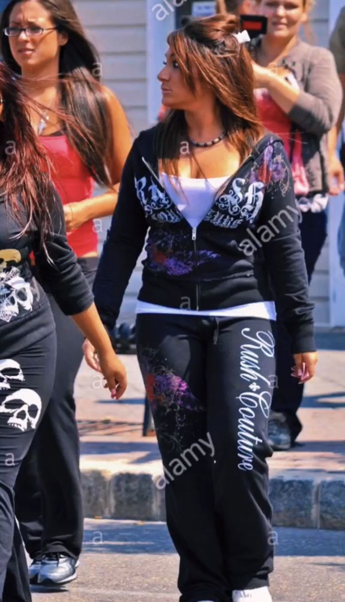 Trashy 2000s Aesthetic Grunge, Easy Mcbling Outfits, Jersey Shore Aesthetic Outfit, Mc Bling Aesthetic, Trashy Y2k Aesthetic Outfits, Trashy Mcbling Outfits, Plus Size 2000s Fashion, Y2k Trashy Outfits, Jwoww Outfits