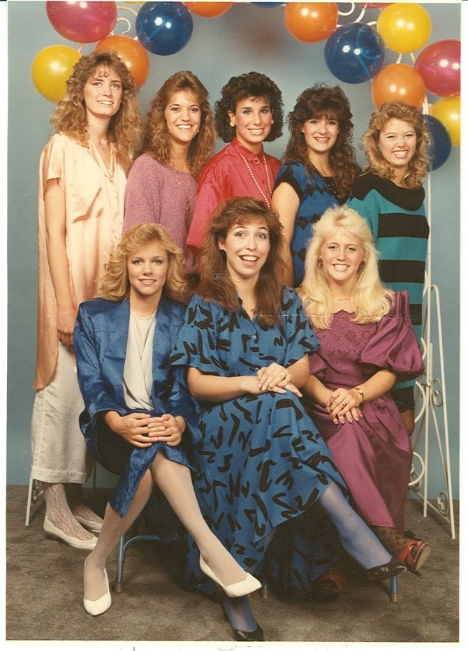 True 80's fashion here. Such bad choices in fabrics. 80s Fashion Women, 80s Trends, 1980s Fashion Trends, Fashion 1980s, 80s Girl, 80s Fashion Trends, 80’s Fashion, The Wedding Singer, Fashion 80s