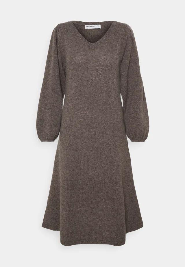 Damkläder, damskor & accessoarer online | Zalando.se Cashmere Robe, Heather Brown, Cashmere Jumper, Dress Robes, Jumper Dress, Bago, Heathers, Long Dress, Sweater Dress