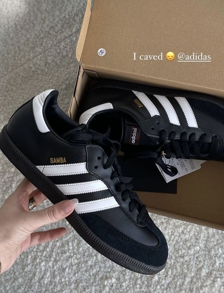 Black Adidas Shoes Samba, Adidas’s Sambas, Adidas Samba Black Women, Adidas Black Shoes Women, Samba Classic Shoes Outfit, Shoes For School Women, Shoe Wishlist Adidas, Adidas Samba All Black, Addis’s Samba