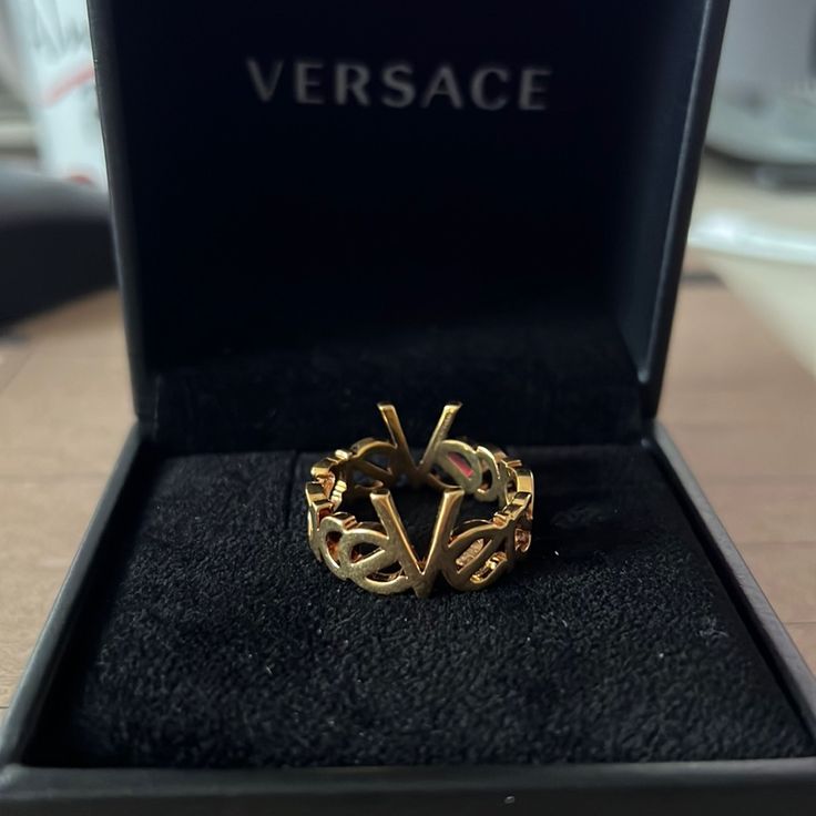 Worn Once And Has Been Stored In The Box, Mens Gold Tone Ring. I’m Not Sure If The Metal Material And Believe It Is A Size 12 But I’m Not Sure. Smoke Free Home. Versace Ring Mens, Mens Versace, Versace Ring, Versace Gold, Versace Accessories, Ring Mens, Mens Accessories Jewelry, Mens Gold, Metal Material