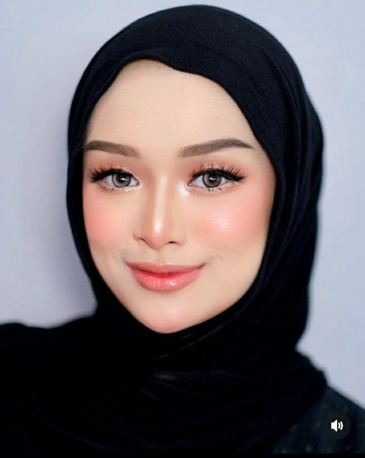 Make Up Korea Natural, Make Up Perpisahan Sekolah, Make Up Flawless Hijab, Makeup Wisuda Hijab Natural, Make Up Perpisahan, Make Up Natural Wisuda, Makeup Bridesmaid Hijab, Make Up Wedding Hijab, Makeup Korean Look Natural