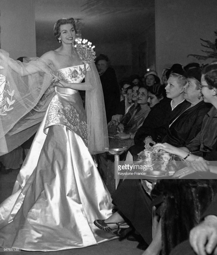 Christian Dior Gowns, Dior New Look, Dior Gown, Jacques Fath, Satin Evening Gown, Aleister Crowley, French Fashion Designers, Costume Designer, Pierre Balmain