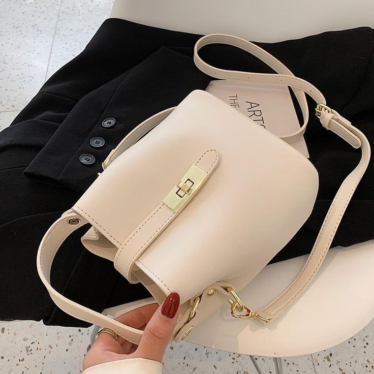 Material: PUStyle: Women bag Cross Body Bags, Bags Tote, Women's Handbags, Women Bag, Licorice, Creamy White, Saddle Bags, Fashion Backpack, Cross Body