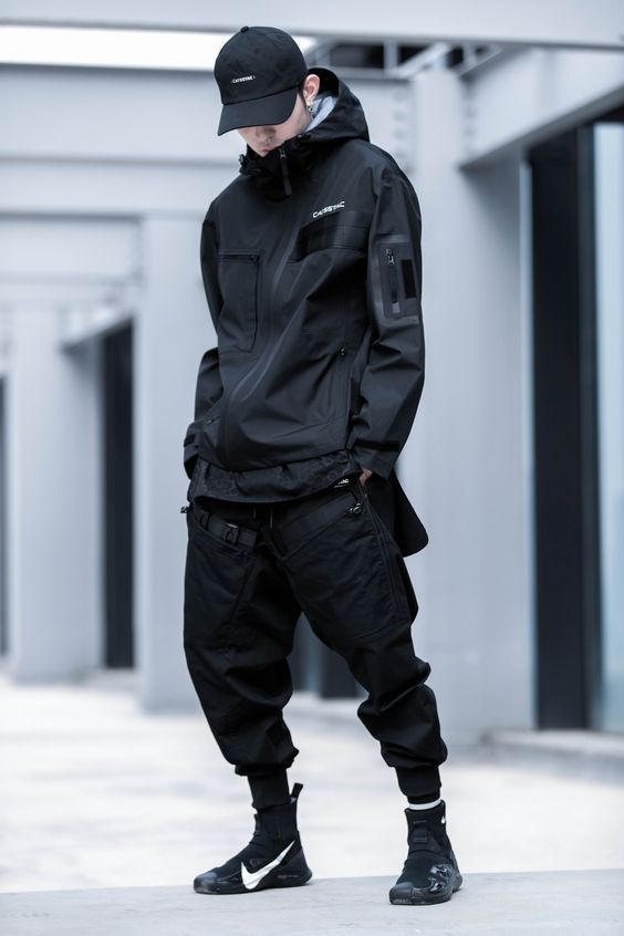 Street Wear Techwear, Cyberpunk Outfit Reference, Men’s Tech Wear, Techwear Art, Casual Techwear, Cyberpunk Streetwear, Techwear Men, Streetwear Cyberpunk, Tactical Fashion