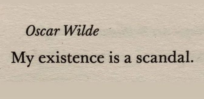 an old typewriter with the words oscar wilde my experience is a sandal on it