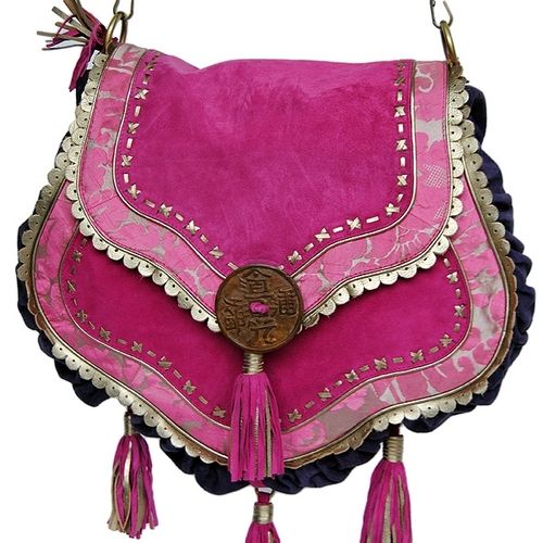 ☯☮ॐ American Hippie Bohemian Style ~ Boho Bag! Pink Fringe Bag, Pastels Fashion, Boho Life, Fringe Purse, Boho Glam, Boho Bags, Pink Boho, Boho Bag, Hippie Bohemian