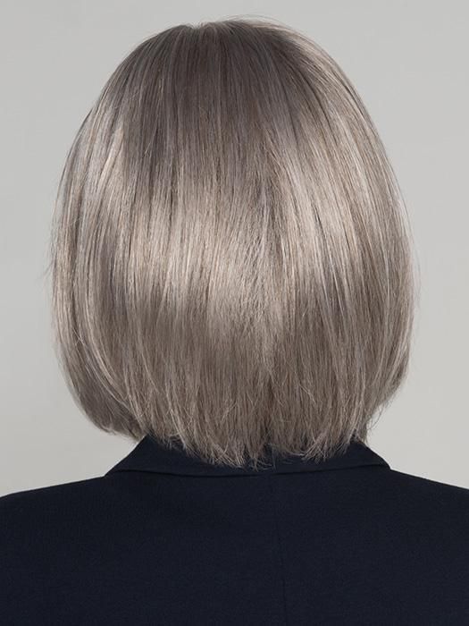 Tempo 100 Deluxe by Ellen Wille is a classic bob with textured ends, a longer side bang and face-framing layers. This mid-length style features a 100% hand-tied cap, lace front, and monofilament top, and is ideal for an average head size. The density of the ready-to-wear synthetic hair looks more like natural hair and requires little to no customization or thinning. Tempo 100 Deluxe is part of the Ellen Wille Hair Power collection. SPECIAL FEATURES 100% Hand-tied Cap – Each hair is individually Bob With Textured Ends, Long Side Bangs, Bob Cut Wigs, Classic Bob, Light Ash Blonde, Sandy Blonde, Monofilament Wigs, Side Bangs, Natural Hair Growth