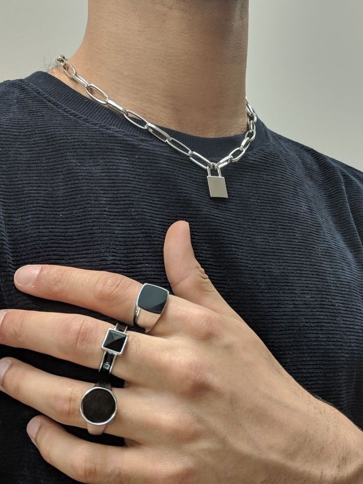 Chains And Rings Men, Guy Jewelry Rings, Best Rings For Men, Guys Jewelry Necklaces, Cool Mens Jewelry, Men’s Necklace Aesthetic, Rings On Guys, Guys With Rings, Cool Accessories For Men