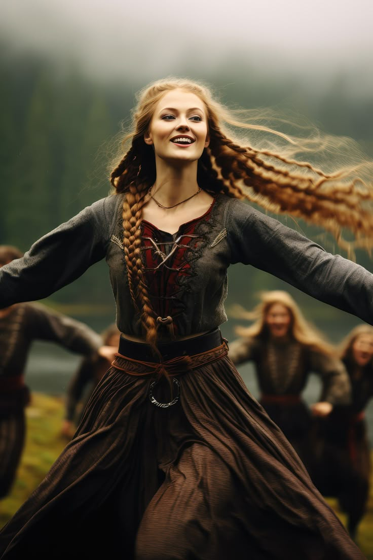 Norse Dance Norse Woman Aesthetic, Casual Pagan Outfits, Medieval Norse Clothing, Norse Outfit Female, Celtic Festival Outfit, Celtic Outfit Women, Norse Outfits, Viking Paganism, Historical Irish Clothing