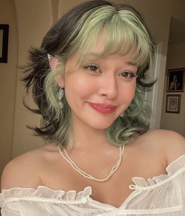 Matcha Green Hair, Hair Inspo Art, Blue Hair And Pronouns, Pastel Green Hair, Fashion Hair Color, Holy Guacamole, Moon Fairy, Straight Hair Cuts, Hippie Hair