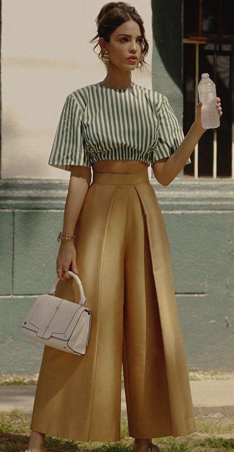 Spring Fashion Trends, Baggy Pants, Looks Chic, Mode Inspiration, Look Fashion, 90s Fashion, Modest Fashion, Classy Outfits, Old Money