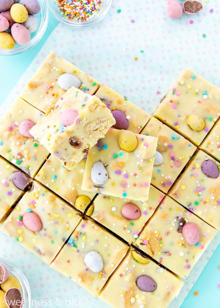 an easy recipe for mini fudge easter slice